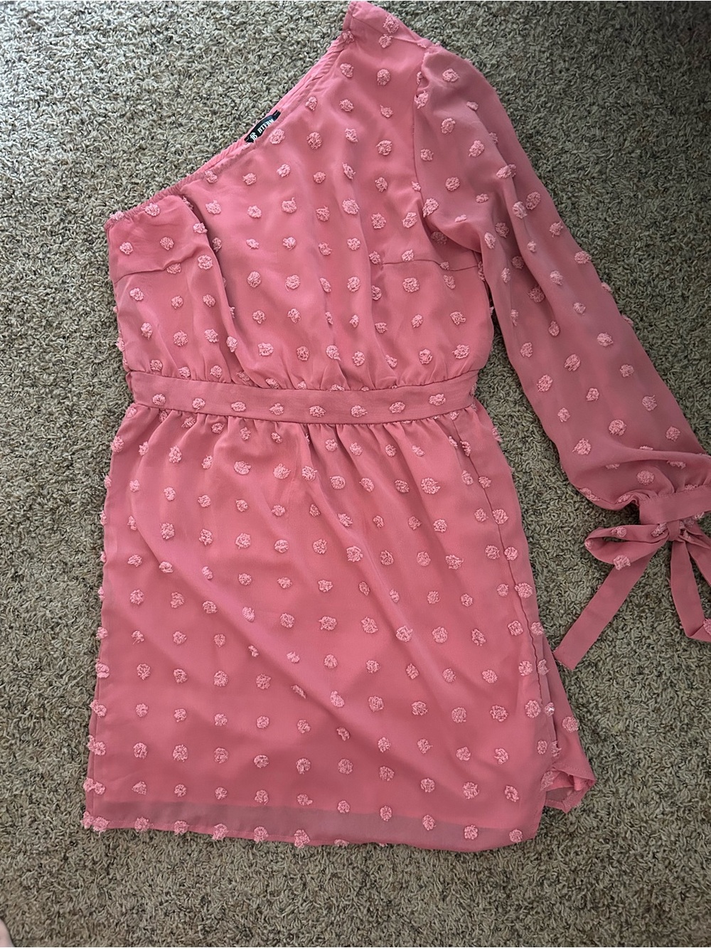 One-Shoulder Pink Floral Appliqué Dress